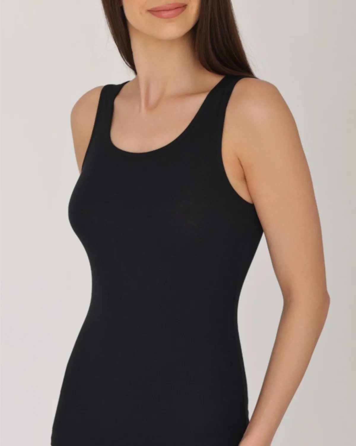 ALMA-RAS KLASIK TOP AXEL CRNA 46 