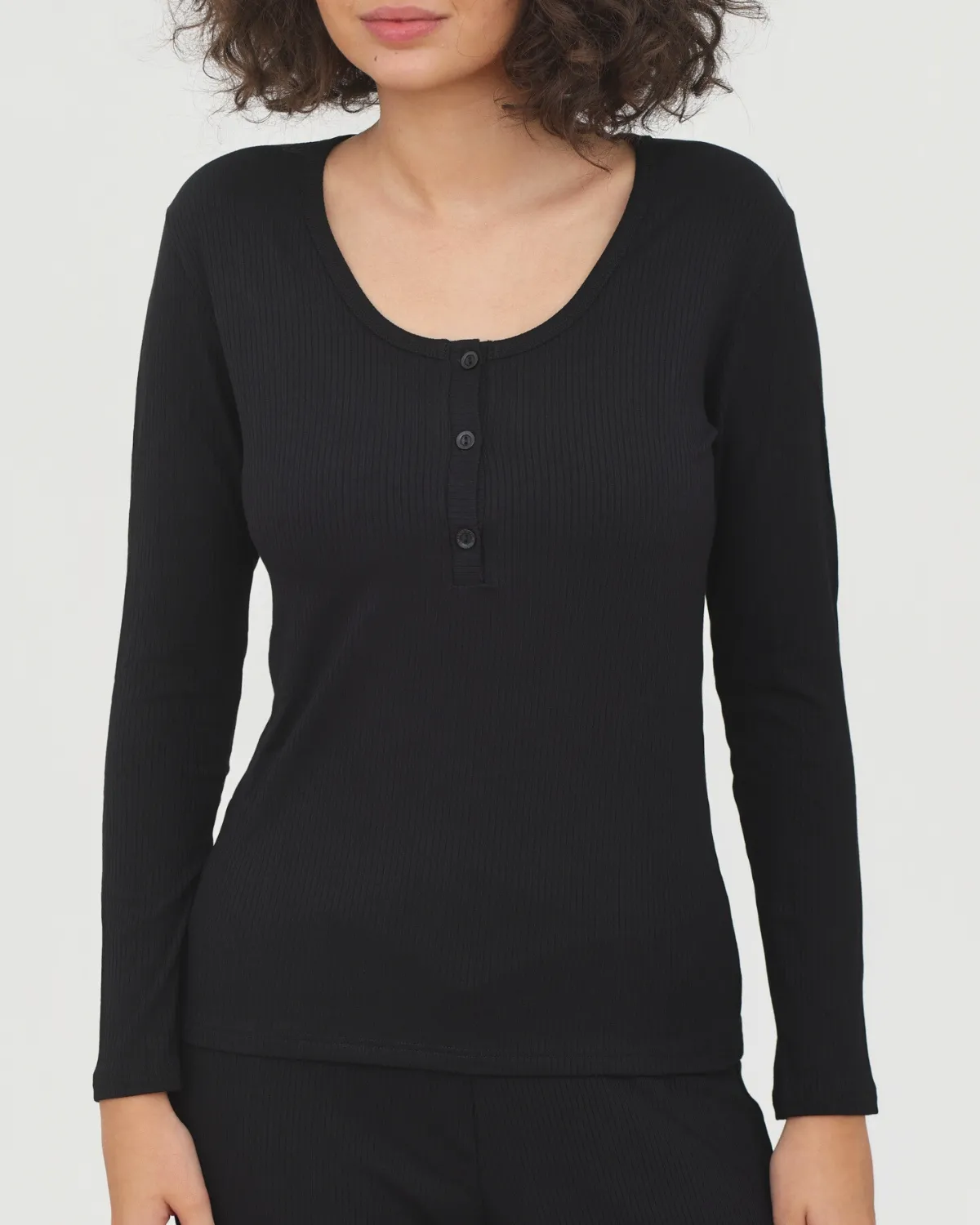 ALMA-RAS MAJICA ANELA 