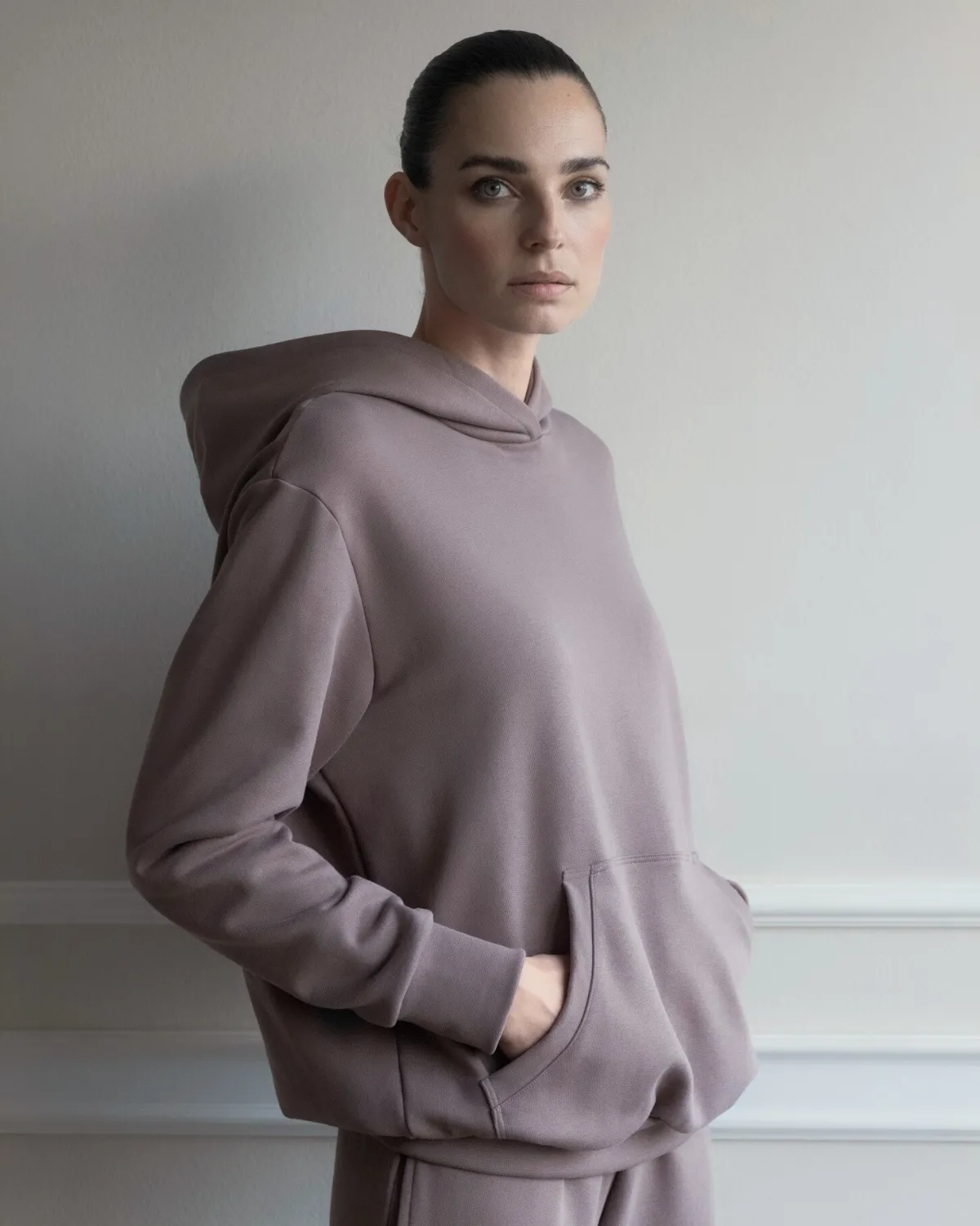 ALMA-RAS DUKSERICA LEA 