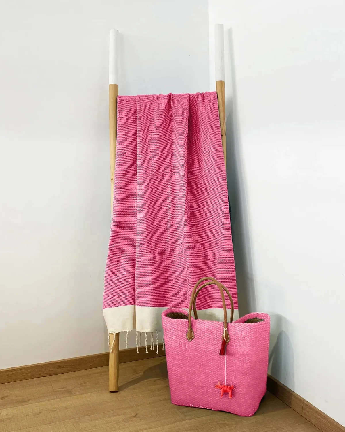 LA PLAGE PEŠKIR ZA PLAŽU ATHENA FUCHSIA 100X200 