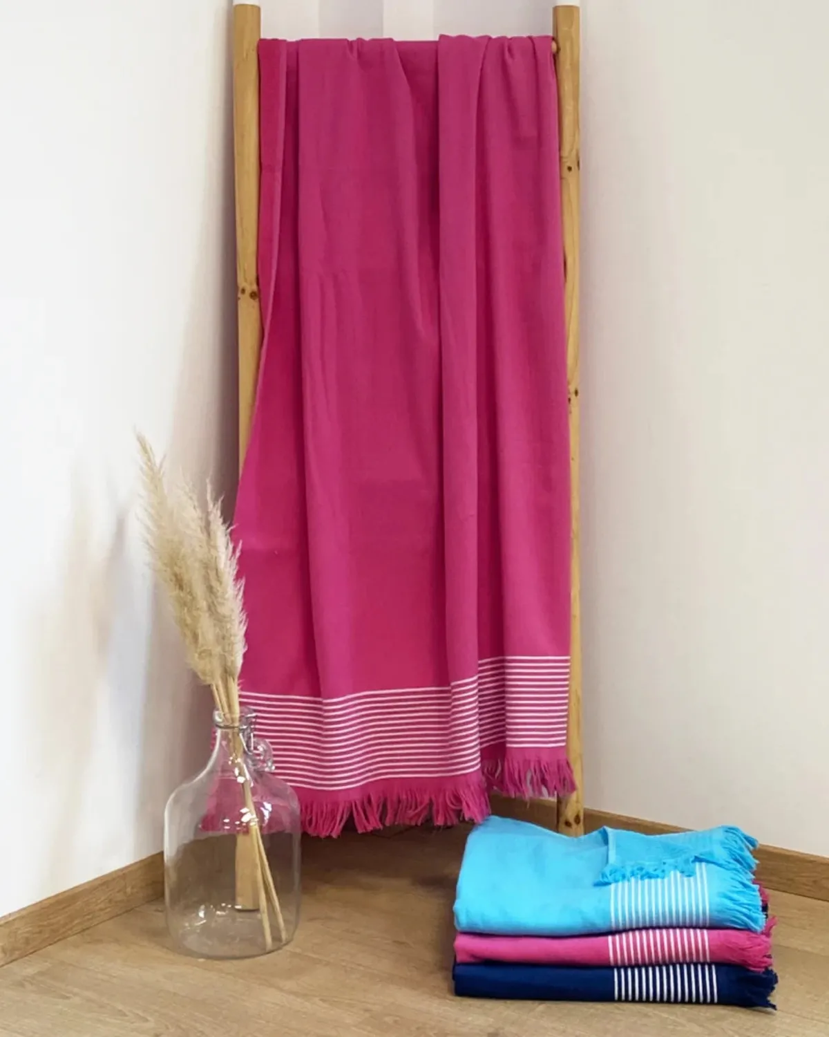 LA PLAGE PEŠKIR ZA PLAŽU PASKI FUCHSIA 90X170