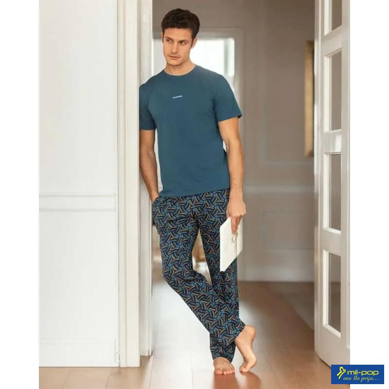 MANNERS DONJI DIO HARI 